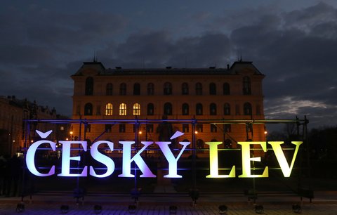 Český lev 2022: Nejlepším filmem se stal Zátopek. Podívejte se na přehled vítězů všech kategorií