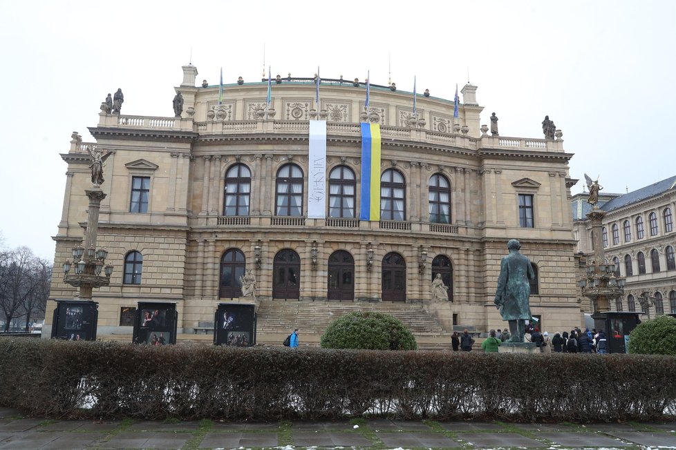 Budova Rudolfina je majestátní - navrhovali ji architekti Josef Zítek a Josef Schulz. (ilustrační foto)
