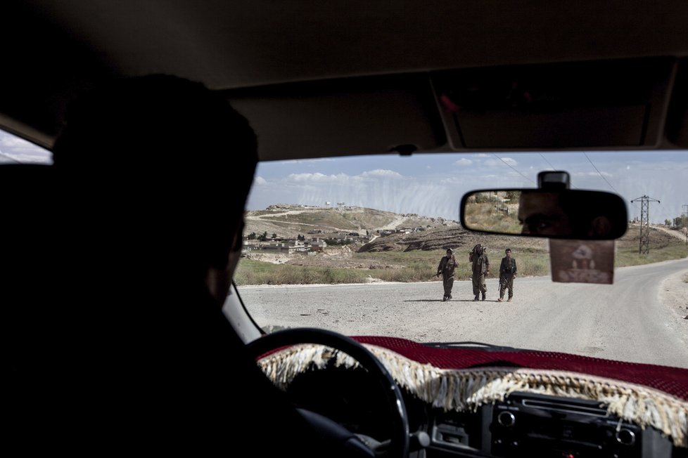 Fotky, které pořídily Češky v Iráku: Válečné reportérky se vrátily z fronty, kde se bojuje proti džihádistům