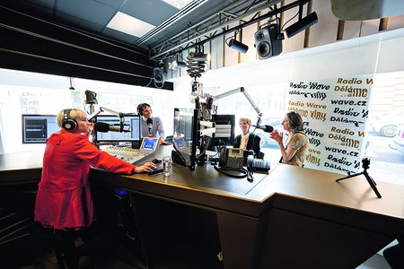 Program Rozhlasu Dnes Sto let českého rozhlasu: Byli jsme druhou zemí s radio vysíláním ...