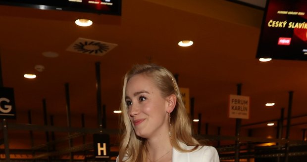 Anna Kadeřávková