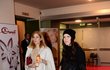 Celebrity to na večírku po Slavících pořádně rozjely. Celebrity to na večírku po Slavících pořádně rozjely.