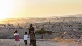 Češky v Kobani: Dostaly se do zničeného města, které Kurdové osvobodili od IS.