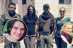 Češky Markéta Kutilová a Lenka Klicperová ve společnosti kurdských vojáků, kteří dohlíželi na jejich bezpečnost při příjezdu do Sýrie