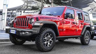 Jeep Wrangler má české ceny: Základní výbava jen s dieselem. A na kolik přijde další pár dveří? Jeep Wrangler má české ceny: Základní výbava jen s dieselem. A na kolik přijde další pár dveří?