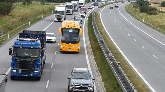 Novinky pro řidiče v roce 2019: Kde otevřou nové dálnice? A zpřísní se bodový systém?