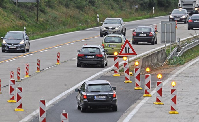 Autoklub odmítá plán na zavedení mýtného pro osobní auta