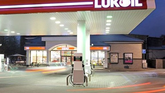 MOL kupuje další benzinky, tentokrát od Lukoilu