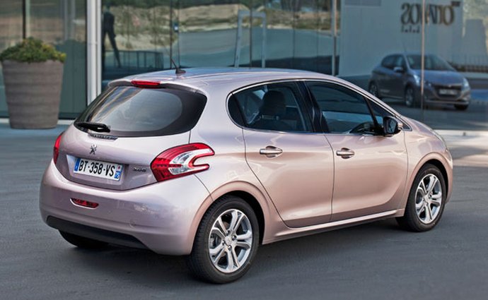 Peugeot na operativní leasing pro soukromníky pořídíte od 4.559 Kč