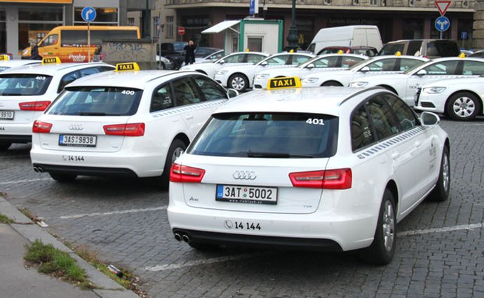 Taxi v Praze: Magistrát vytvoří dvě pracovní komise