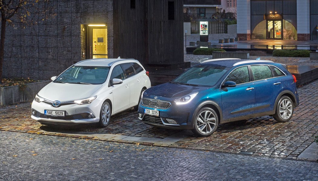 Toyota Auris a Kia Niro