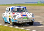 Rallye historických vozů začne představením v rožnovském skanzenu