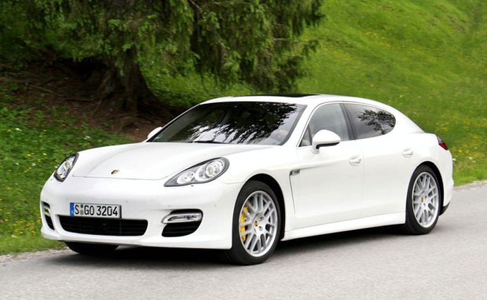 Český trh v červenci 2012: Nejprodávanější luxusní automobily