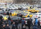 Vláda slíbila taxikářům srovnání podmínek, řidiči zrušili protest