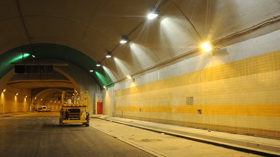 Tunel Blanka se už zase staví, provoz bude spuštěn v září