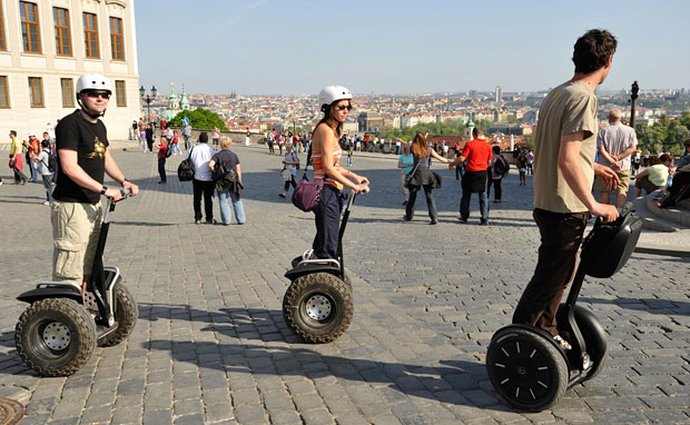 Ministerstvo ustoupilo od plošného zákazu vozítek Segway