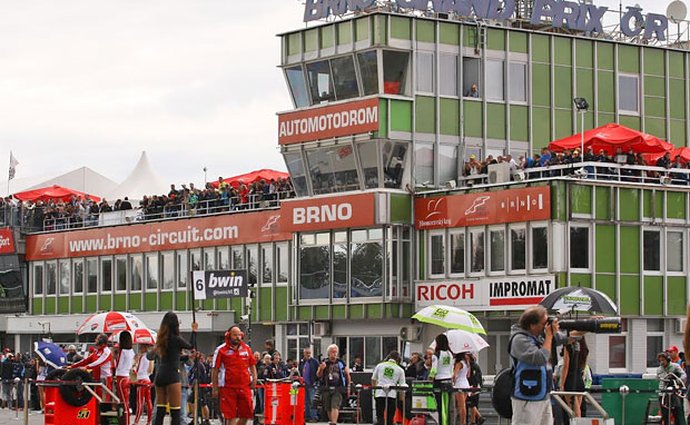 Motocyklová GP 2015 se v Brně pojede, rozhodla Dorna