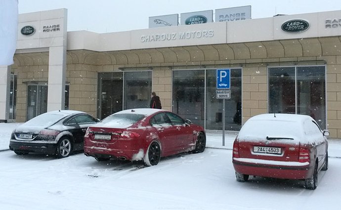 Kdysi největší síť autosalonů A. Charouz Motors je v konkurzu