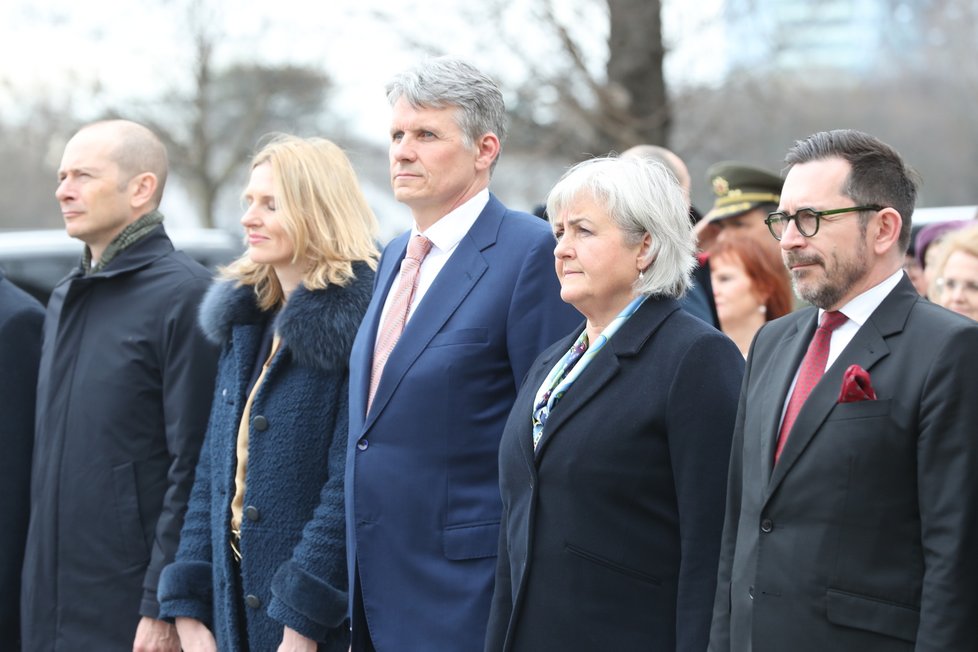 Prezident Pavel s manželkou Evou během návštěvy Slovenska. Na snímcích se slovenskou prezidentkou Zuzanou Čaputovou