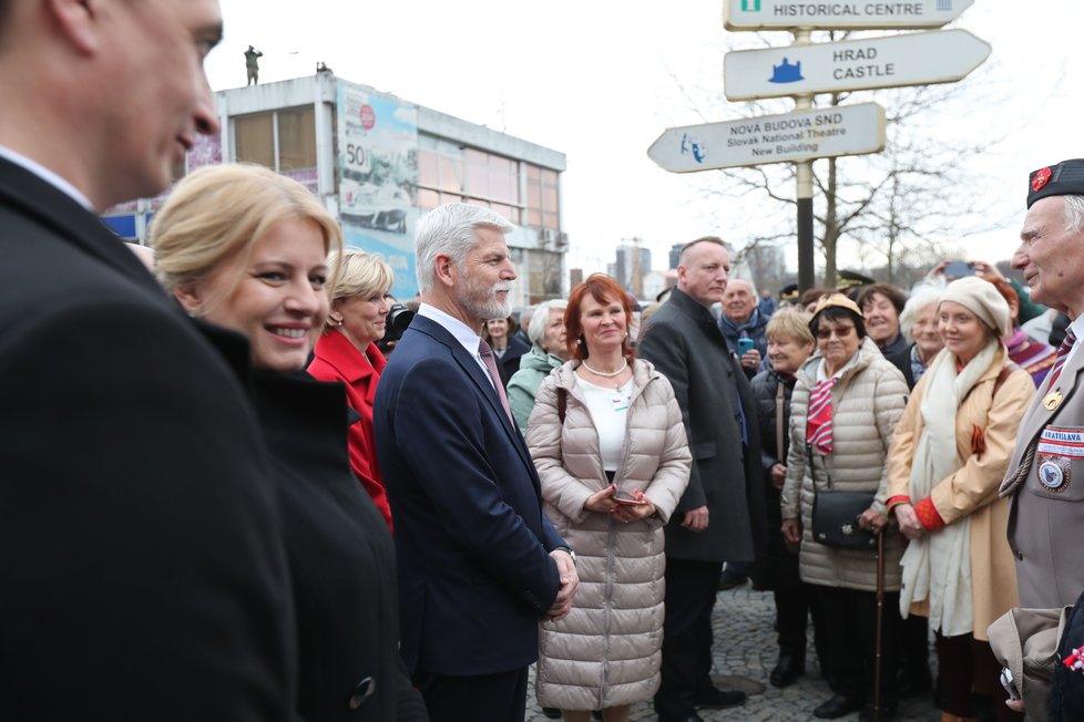 Prezident Pavel s manželkou Evou během návštěvy Slovenska. Na snímcích se slovenskou prezidentkou Zuzanou Čaputovou.