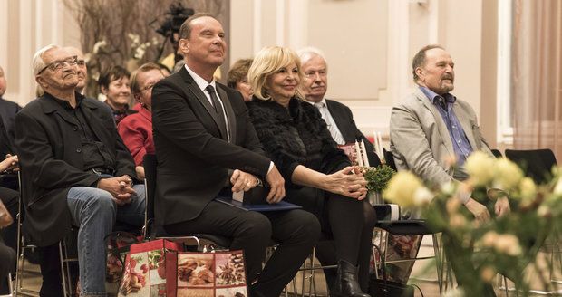 Praha 4 udělila čestné občanství také Haně Zagorové a Štefanu Margitovi.