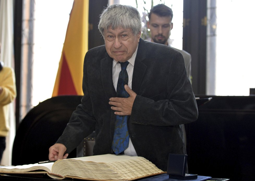 Ivan Klíma získal čestné občanství jako první.