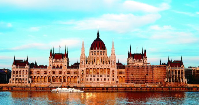 Maďarský parlament má v úterý zvolit prezidenta, kandidát ještě není znám.
