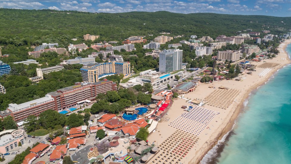 Zlaté písky patří vedle Slunečného pobřeží k nejvyhlášenějším letoviskům Bulharska.