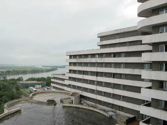 Výhled z hotelu Rjanggang