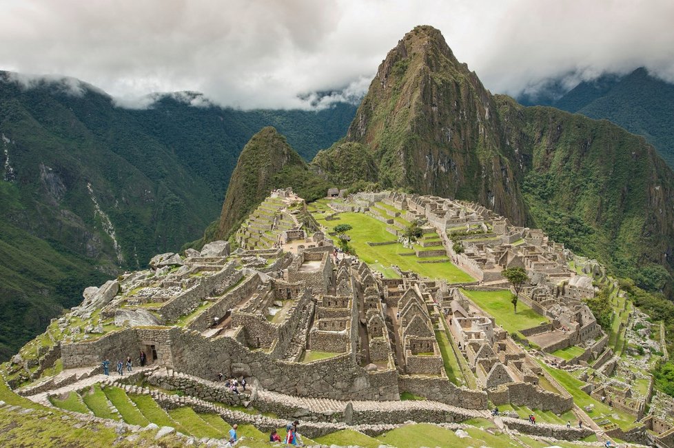 Machu Picchu - 657 955