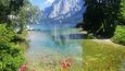 Jezero Altausseer See je rájem na koupání i vodní sporty