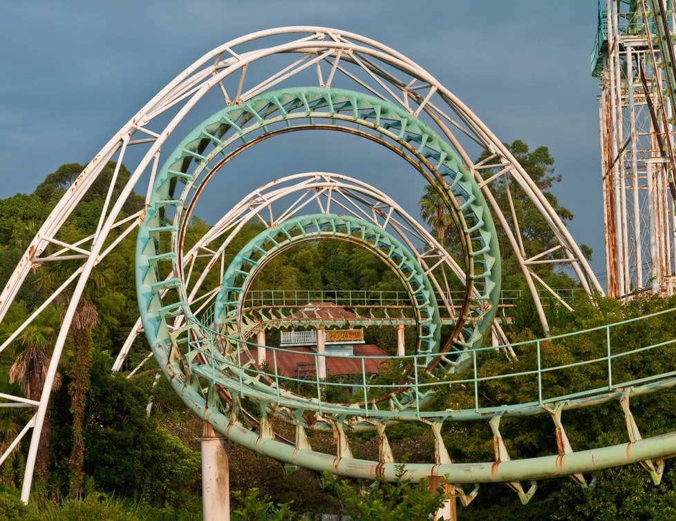 Opuštěný zábavní park Nara Dreamland v Japonsku