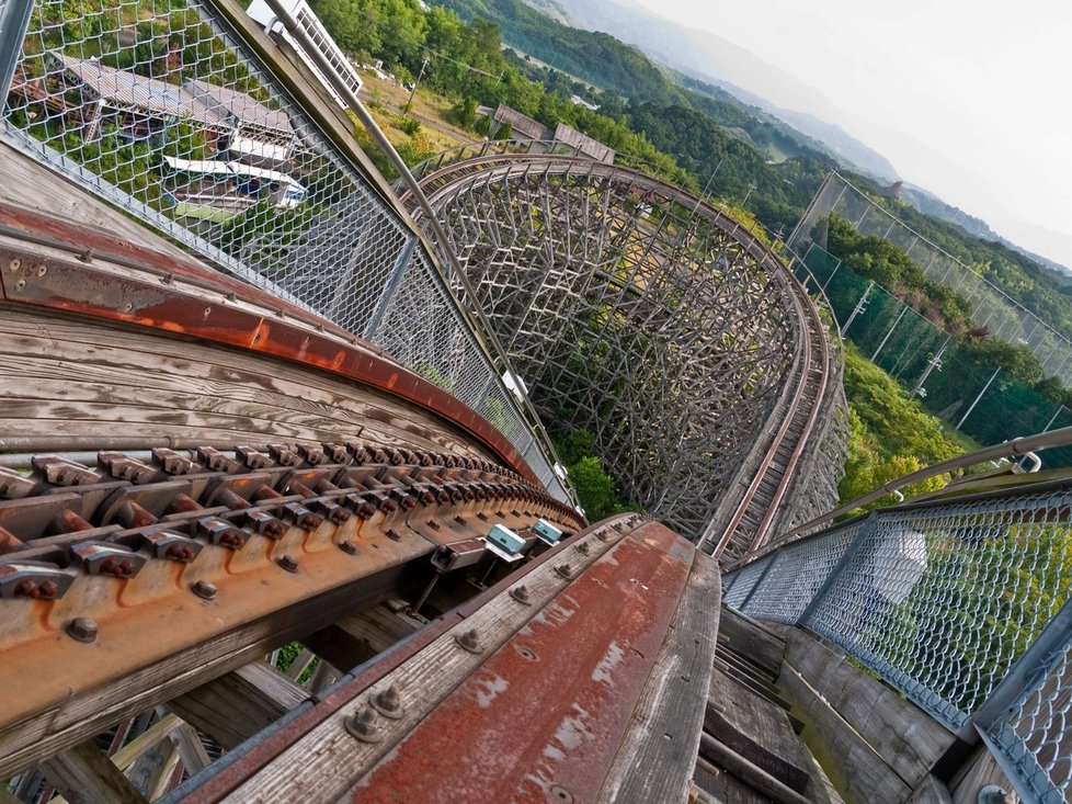 Opuštěný zábavní park Nara Dreamland v Japonsku