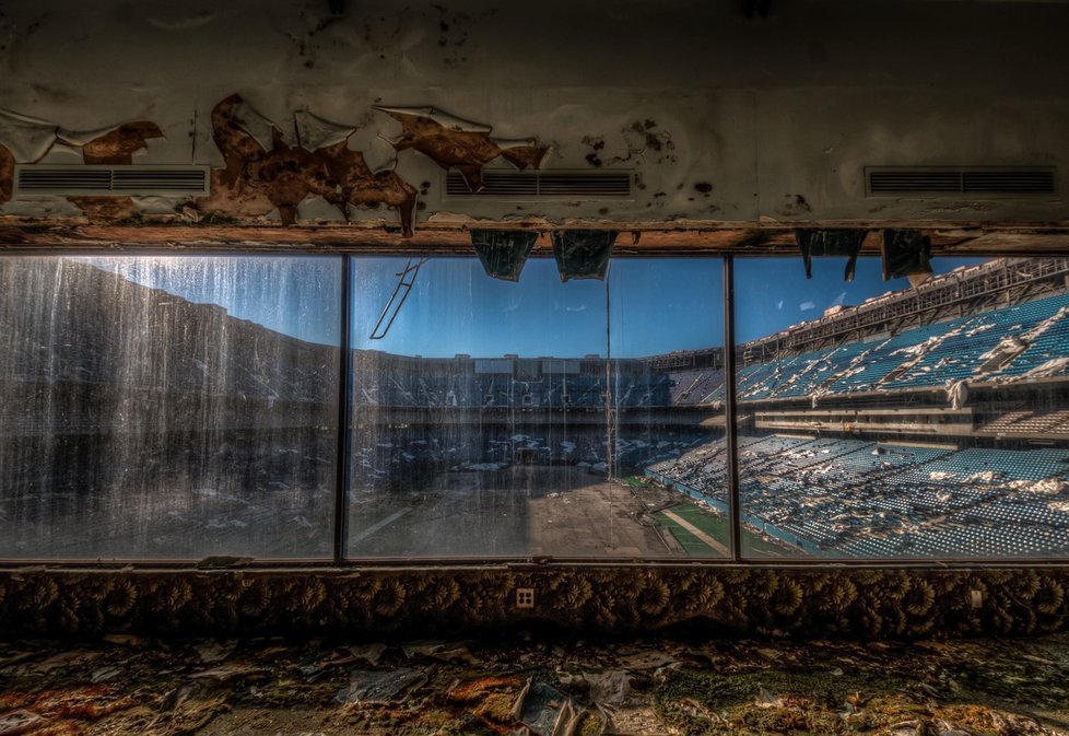 Opuštěný stadion v Detroitu