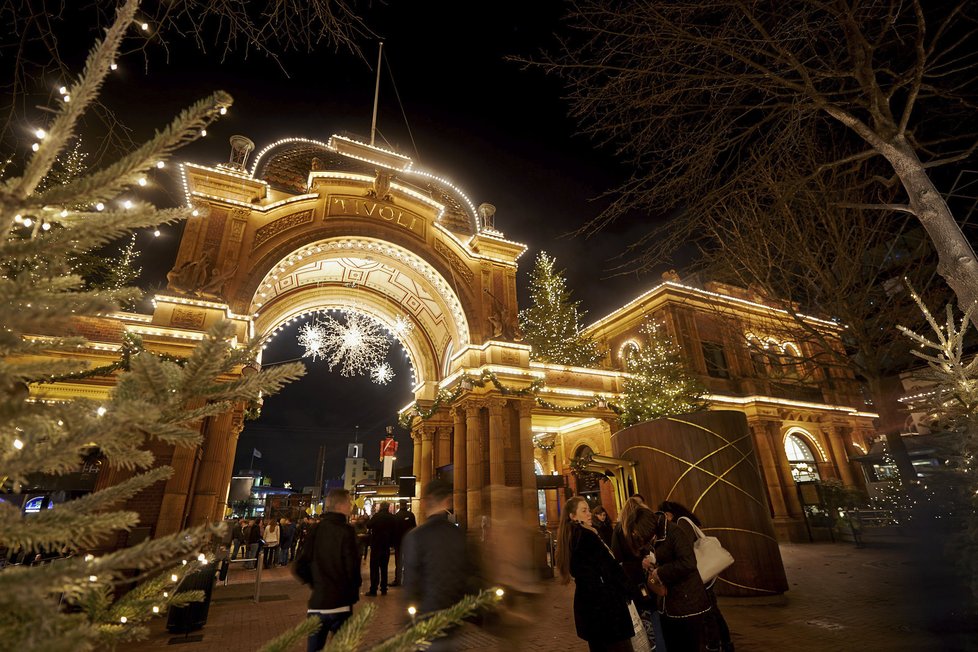 Vánoce v zábavním parku Tivoli Gardens – Kodaň, Dánsko