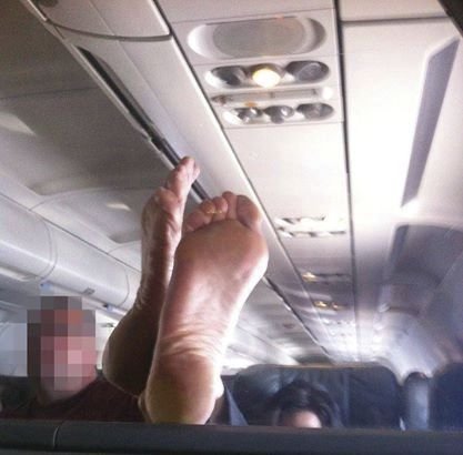 Ty nejvíce zahanbující fotky cestujících v letadle.