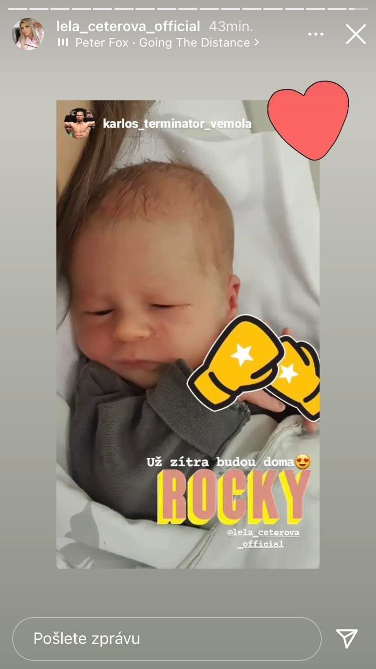 Lela se tři dny po porodu syna Rockyho ozvala z nemocnice.