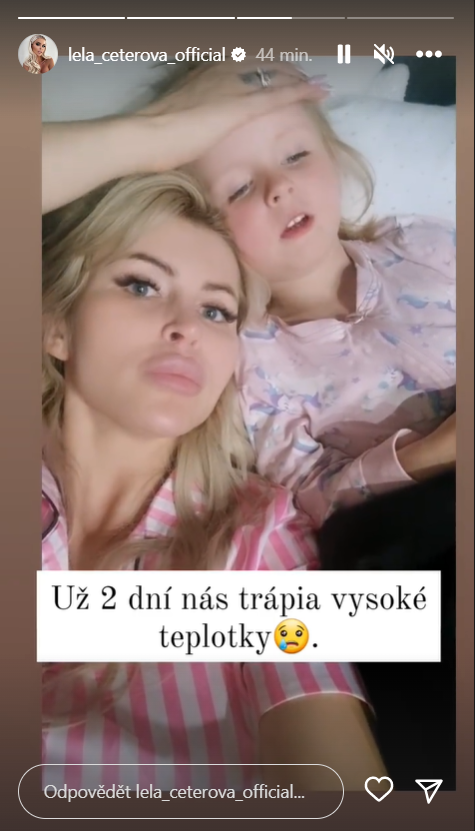 Lela Ceterová se svěřila, že po Karlosově prohraném zápase, leží s dcerkou doma v horečkách. 