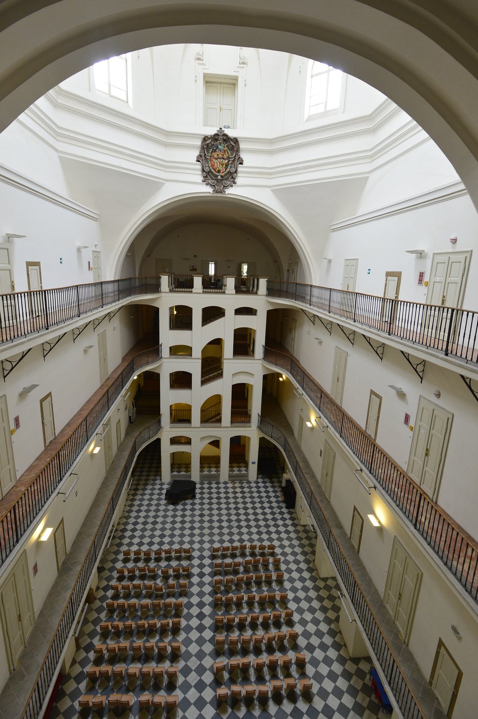 Impozantní atrium Českého muzea hudby, kde dnes skládají přísahu pražští strážníci.