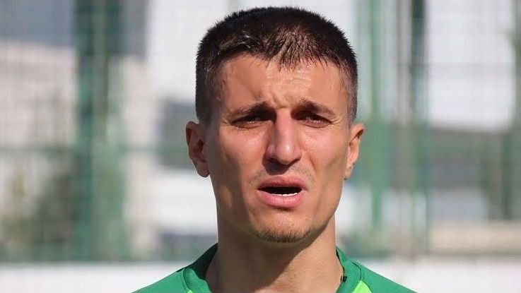 Turecký fotbalista Cevher Toktas udusil vlastního syna