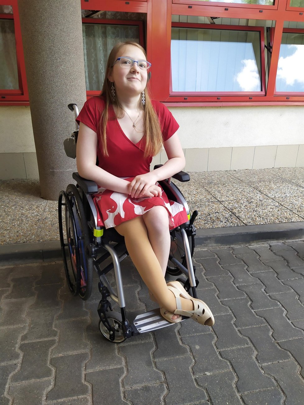 Cévní malformace postihla Hance (17) nohu. Po experimentální léčbě se dokonce už začíná zvedat z vozíku.
