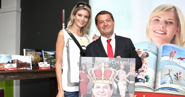 Miss Iveta Lutovská zapózovala s Pavlem Schreiberem.