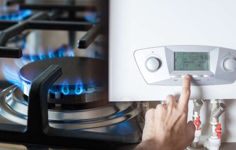 Plyn na burze vyletěl o 57 %! ČEZ přesto drží ceny dole: Jak ušetřit tisíce, než přijdou první mrazy?