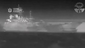 Ruská chlouba šla ke dnu: Ukrajinci zničili výsadkovou loď Cezar Kunikov (14.2.2024)