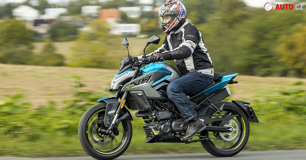 Mototest CFMOTO 125NK – Atraktivní učitelka