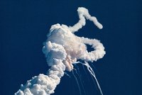 Na dně Atlantiku se našel největší kus tragického raketoplánu Challenger. NASA ho tam zatím nechá