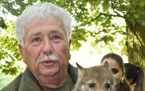 Václav Chaloupek starší prožívá těžké období. Jeho syn dostal podmínku za loupež.