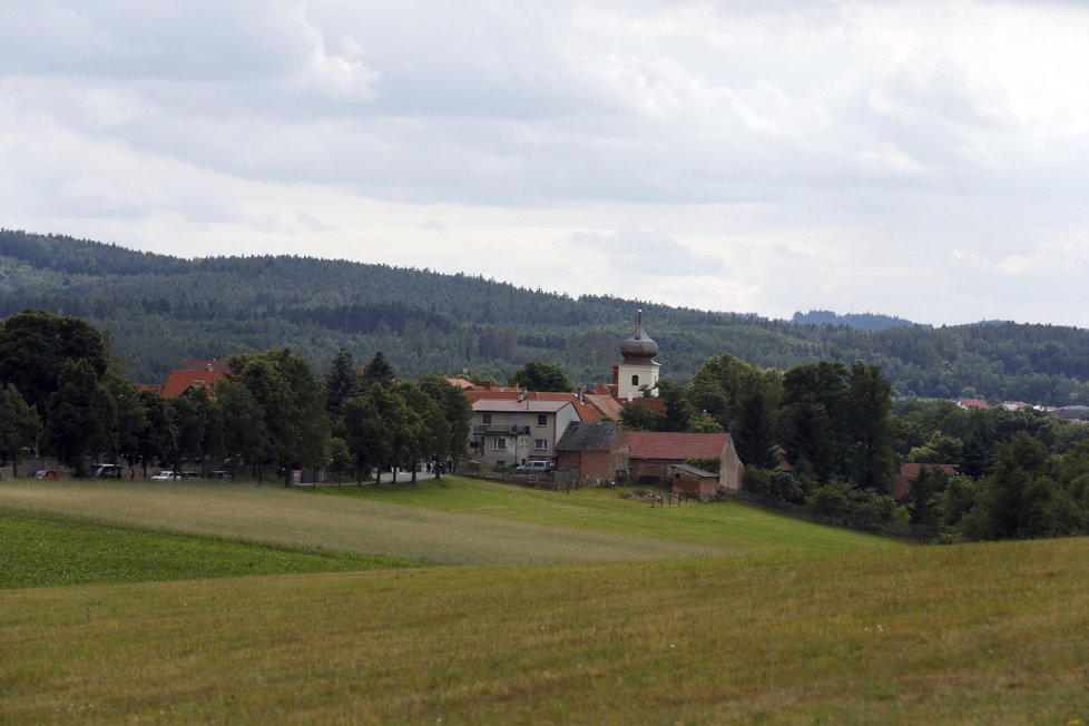 Višnová (Třešňová) dnes, za 40 let se zase tolik nezměnila.