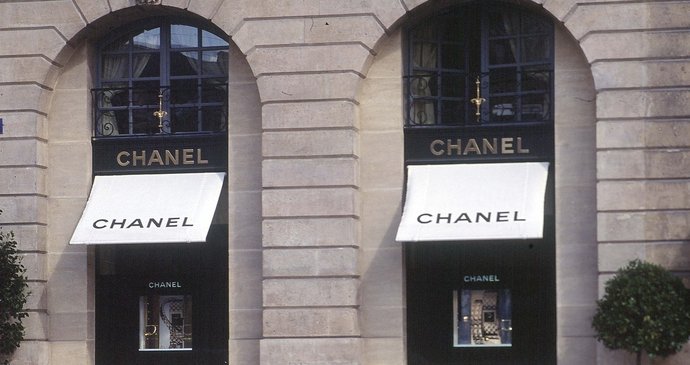 Proč adventní kalendář Chanel vzbudil takové emoce?