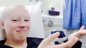 Chlapec (19) předstíral nevyléčitelnou rakovinu: Chtěl dostávat dárky od charit